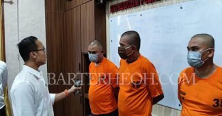 Polresta Deli Serdang kini telah berhasil menangkap 3 lagi pelaku atas pengeroyokan anggota Kodim 0204/DS, yaitu Serka Amosta Bangun.